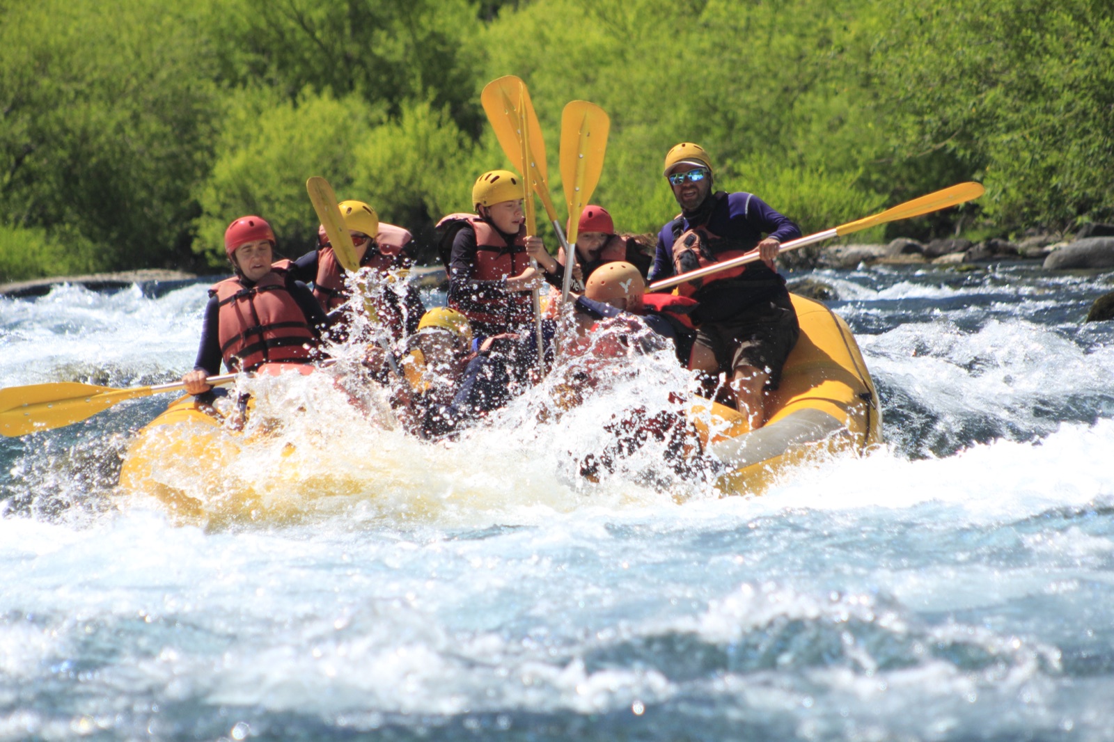 Rafting Leufú en el río Chimehuín